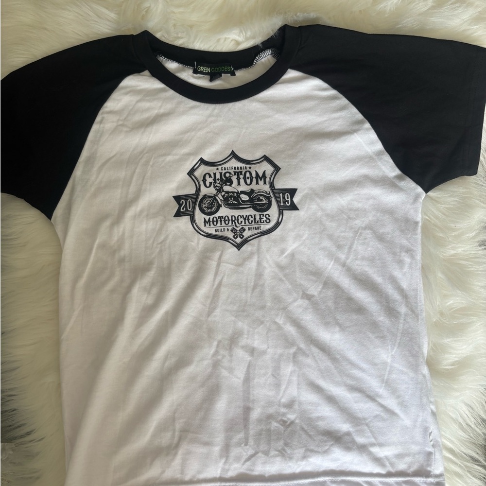 Goddess Black and White Tee